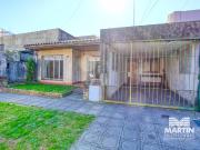 Casa en venta en Martínez 3 ambientes con jardín