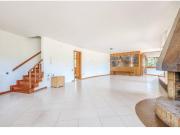 Casa en venta en Matadepera. Casa a tocar de la escuela...