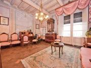 Casa en venta en Mataró, Centre. Casa y local céntrico...