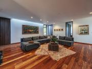 Casa En Venta En Medellin En El Poblado V101305