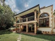 Casa En Venta En Medellin En El Poblado V106585