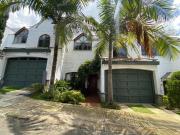 Casa En Venta En Medellin En El Poblado V207499