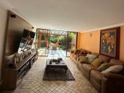 Casa En Venta En Medellin En El Poblado V264844