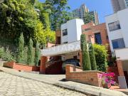 Casa En Venta En Medellin En Los Balsos V295415