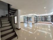 Casa En Venta En Medellin En Milla De Oro V262420