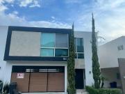 Casa en venta en Melchor Ocampo, Monterrey, Nuevo León