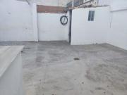 Casa en venta en Mengíbar. Se vende casa con gran patio....