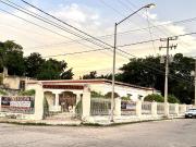 Casa en venta en Mérida colonial para restaurar con gran...
