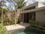 CASA EN VENTA EN MERIDA CON ALBERCA. JESUS CARRANZA