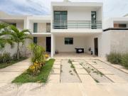 Casa en venta en Merida Conkal Privada San Nicolas...