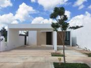 CASA EN VENTA EN MÉRIDA, DE UNA PLANTA EN RESIDENCIAL EN...