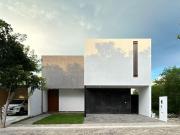 CASA EN VENTA EN MÉRIDA EN PRIVADA SOLUNA, TEMOZÓN NORTE