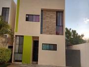CASA EN VENTA EN MERIDA F 2113, 3 REC. COL. PASEOS DE...