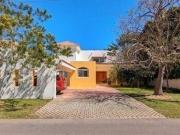 CASA EN VENTA EN MERIDA / F 2129, 4 REC. CLUB DE GOLF LA...