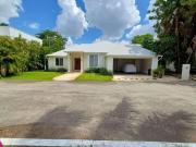 CASA EN VENTA EN MERIDA F 2132, 3 REC. EN CLUB DE GOLF...