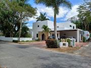 CASA EN VENTA EN MERIDA F 2133, 3 REC. CLUB DE GOLF LA...