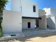 CASA EN VENTA EN MERIDA F 2157, 3 RECS. EN DZITYA $4,500,000
