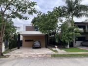 Casa en Venta en Mérida, Privada Parque Central, Cholul C.3
