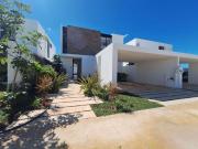CASA EN VENTA EN MÉRIDA YUCATÁN EN PRIVADA CON AMENIDADES