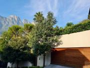 CASA EN VENTA EN MESA DE LA CORONA SAN PEDRO GARZA...