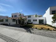 CASA EN VENTA EN METEPEC