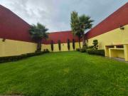 CASA EN VENTA EN METEPEC CON GRAN JARDÍN