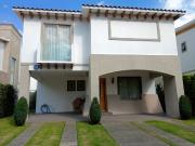 CASA EN VENTA EN METEPEC CONDADO DEL VALLE SECCION BAKEIRA