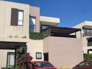 Casa en venta en Metepec, dentro de comunidad cerrada...