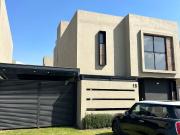 CASA EN VENTA EN METEPEC FRACCIONAMIENTO ESMERALDA