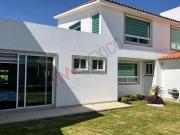 Casa en Venta en Metepec, recámara con vestidor y baño...