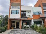 Casa en Venta en Metepec Residencial Acacias a 15...