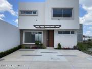 Casa en Venta en Metepec, San Salvador Tizatlalli AM. 26 630