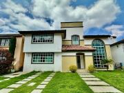 CASA EN VENTA EN METEPEC ZONA DE GALERIAS LIBRE DE GRAVAMEN