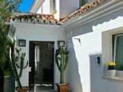 Casa en venta en Mijas, Calahonda. Una propiedad con...
