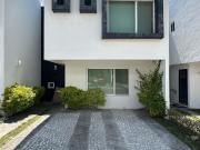 CASA EN VENTA EN MILENIO III. 12