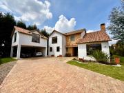 casa en venta en milla de oro. Cod V9763558