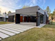 Casa en venta en Miralagos