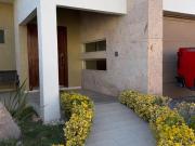 Casa en venta en Misión del Bosque