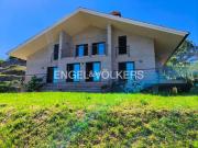 Casa en venta en Moaña. Casa con gran jardín y vistas a...
