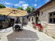 Casa en venta en Moaña. Casa de piedra con gran parcela...
