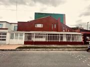 casa en venta en modelia. Cod V11145