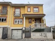 Casa en venta en Mojados. Casas.