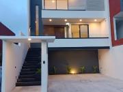 Casa en venta en Monte Magno: 4 habitaciones y jardín...