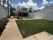 CASA EN VENTA EN MONTEBELLO