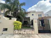 Casa en venta en Montecristo