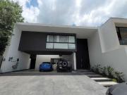 Casa en Venta en Monterrey, Carretera Nacional