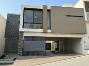 Casa en Venta en Monterrey Zona Carretera Nacional...