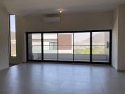 Casa en Venta en Monterrey Zona Carretera Nacional Loma...