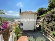 Casa en venta en Nerja, Chaparil Torrecilla Punta Lara....