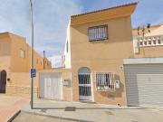 Casa en venta en Níjar, San Isidro Campohermoso. Casas.